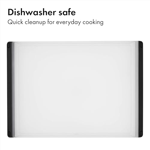 OXO Good Grips 2-Piece Cutting Board Set, Cutting Boards for Kitchen Prep, Non-Porous Double-Sided Design, Dishwasher-Safe, Durable Kitchen Essentials