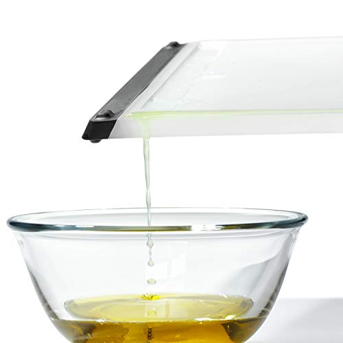 OXO Good Grips 2-Piece Cutting Board Set, Cutting Boards for Kitchen Prep, Non-Porous Double-Sided Design, Dishwasher-Safe, Durable Kitchen Essentials