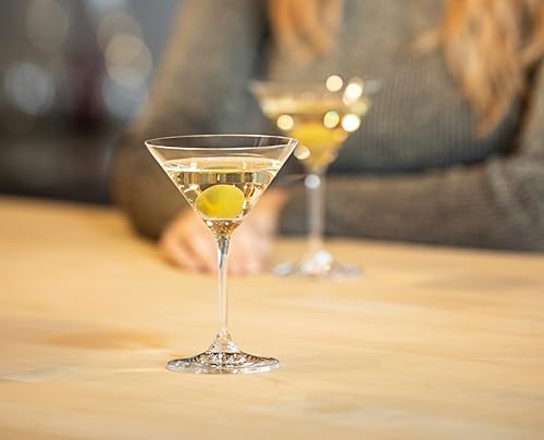 Riedel Vinum Martini Glasses - Crystal Glass, Dishwasher Safe, 2-Piece Set - Essential Home Bar Glassware 6416/77