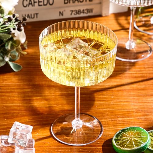 Jingmore 12 Pcs Ribbed Martini Glasses 10 oz Disposable Plastic Vintage Ribbed Coupe Glasses Unbreakable Dessert Parfait Glassware for Wedding Birthday Party Supplies (Clear)