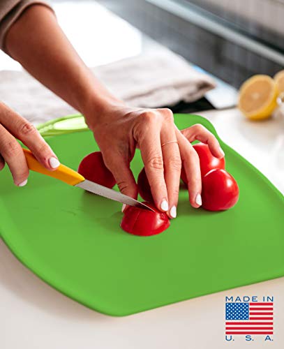 Dexas Chop & Scoop Cutting Board, 9.5 x 13 Inch, Solid Green, BPA-Free Dishwasher Safe Kitchen Prep Board with Handle - My Kitchen Products