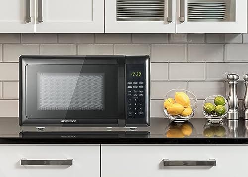 Emerson MW7302B Compact Countertop Microwave Oven with Touch Control, LED Display, 700W, 10 Power Levels, 6 Auto Menus, Glass Turntable and Child Safe Lock, 0.7 Cu., Ft. Black - My Kitchen Products