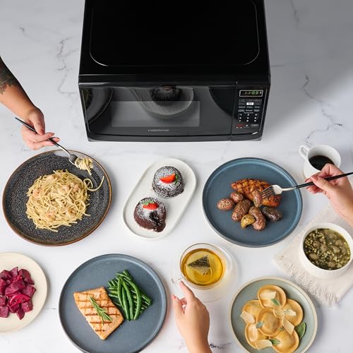 Farberware 0.7 Cu. Ft. Countertop Microwave Oven – 700 Watts Power, Auto Cook Settings, Defrost, Easy Clean and Child Safety Lock - Black - My Kitchen Products